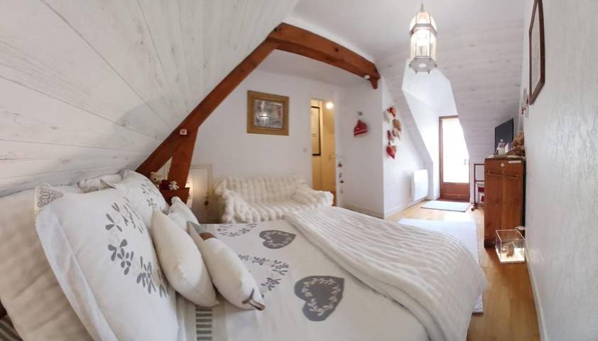 Maison d’hôte pour 4 personnes, avec Balcon et Terrasse ainsi que Jardin et Vue