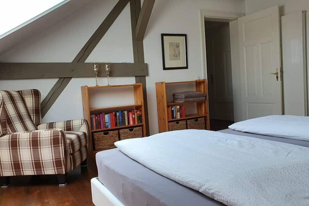 Ganze Wohnung, Ferienwohnung - Ronja in Rheinsberger See, Rheinsberg