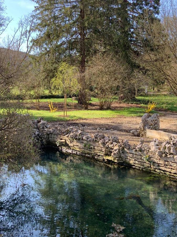 Gîte pour 2 personnes, avec jardin et piscine ainsi que jacuzzi et terrasse à Plombières-lès-Dijon - 2