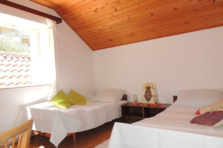 Ganze Wohnung, Villa Hortenzia - Apartment mit 3 Schlafzimmern, Terrasse und Meerblick in Dubrovnik, Grad Dubrovnik