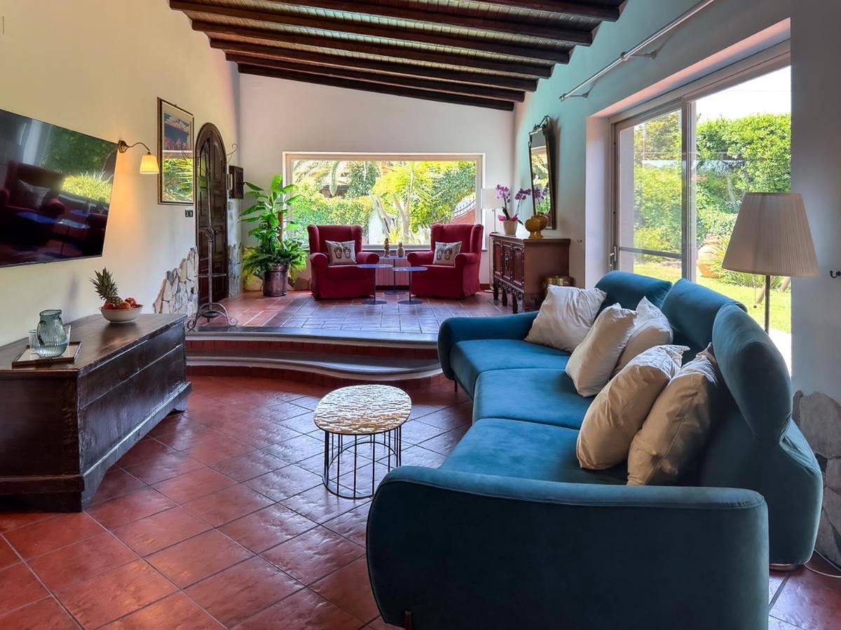 Three-Bedroom Villa in San Giovanni La Punta, Catania e dintorni