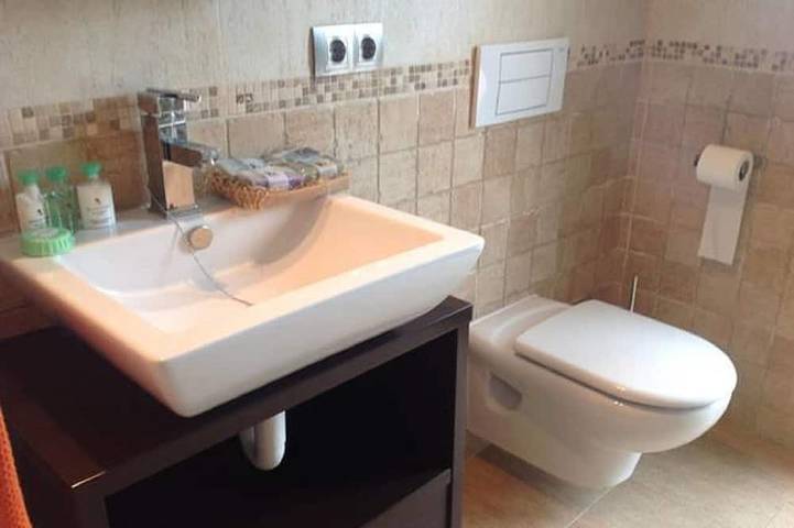 Villa für 6 Personen, mit Balkon/Terrasse und Whirlpool sowie Terrasse auf Menorca - 3