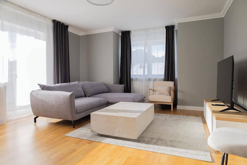 Ganze Wohnung, ღliboria | Eschenlohe Balkonwohnung mit Bergblick in Eschenlohe, Bayerische Alpen