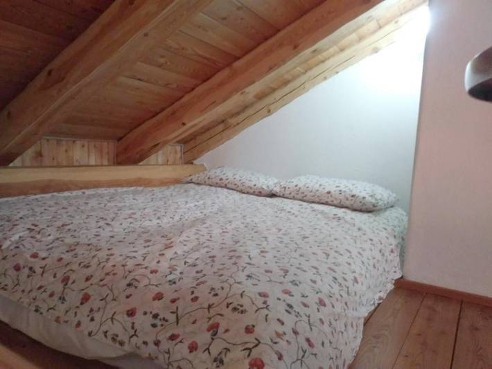 Gîte pour 4 personnes, avec vue et balcon, adapté aux familles à Pragela - 2