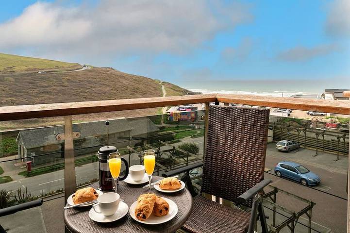 Apartment for 4 people, with balcony in Watergate Bay