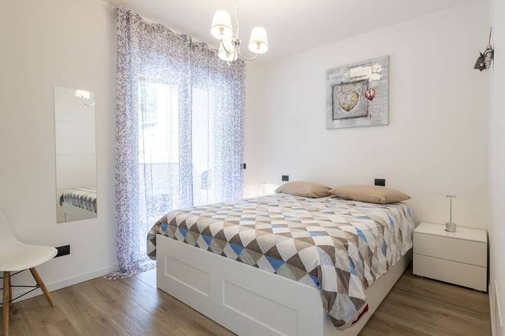 Villa D in Traona (villaggio), Traona