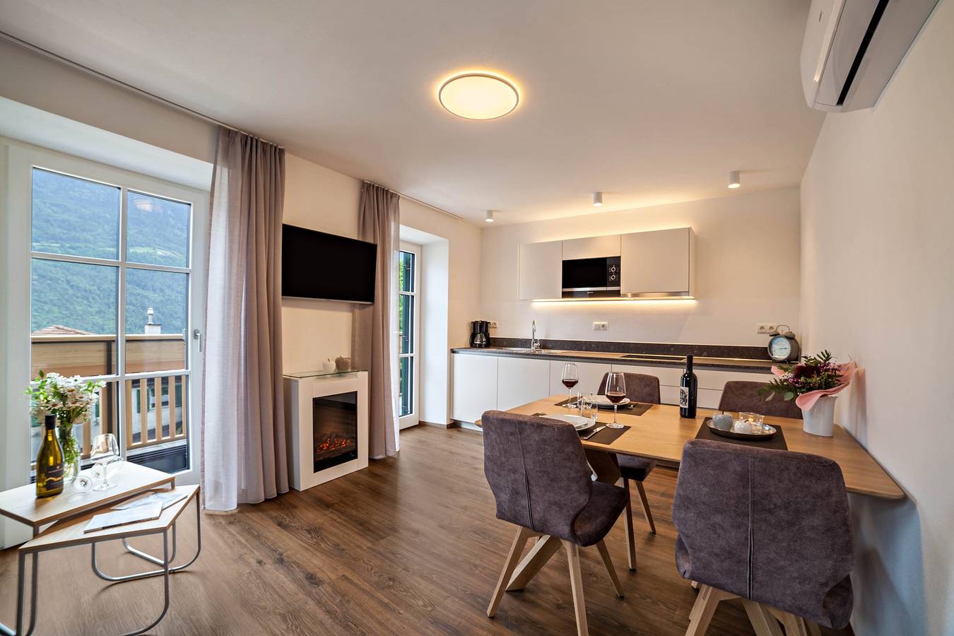 Ganze Wohnung, Ferienwohnung "Engel Stodl" mit Bergblick, A/C, Wlan, Balkon, Sauna & Terrasse in Partschins, Texelgruppe