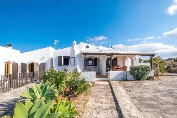 Casa de vacaciones para 10 personas, con terraza y jardín en Cala Morell
