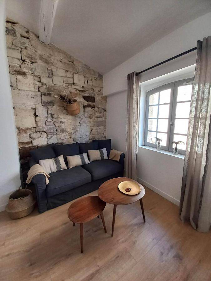 Gîte pour 4 personnes, avec vue et terrasse dans Office De Tourisme D Uzes - 2