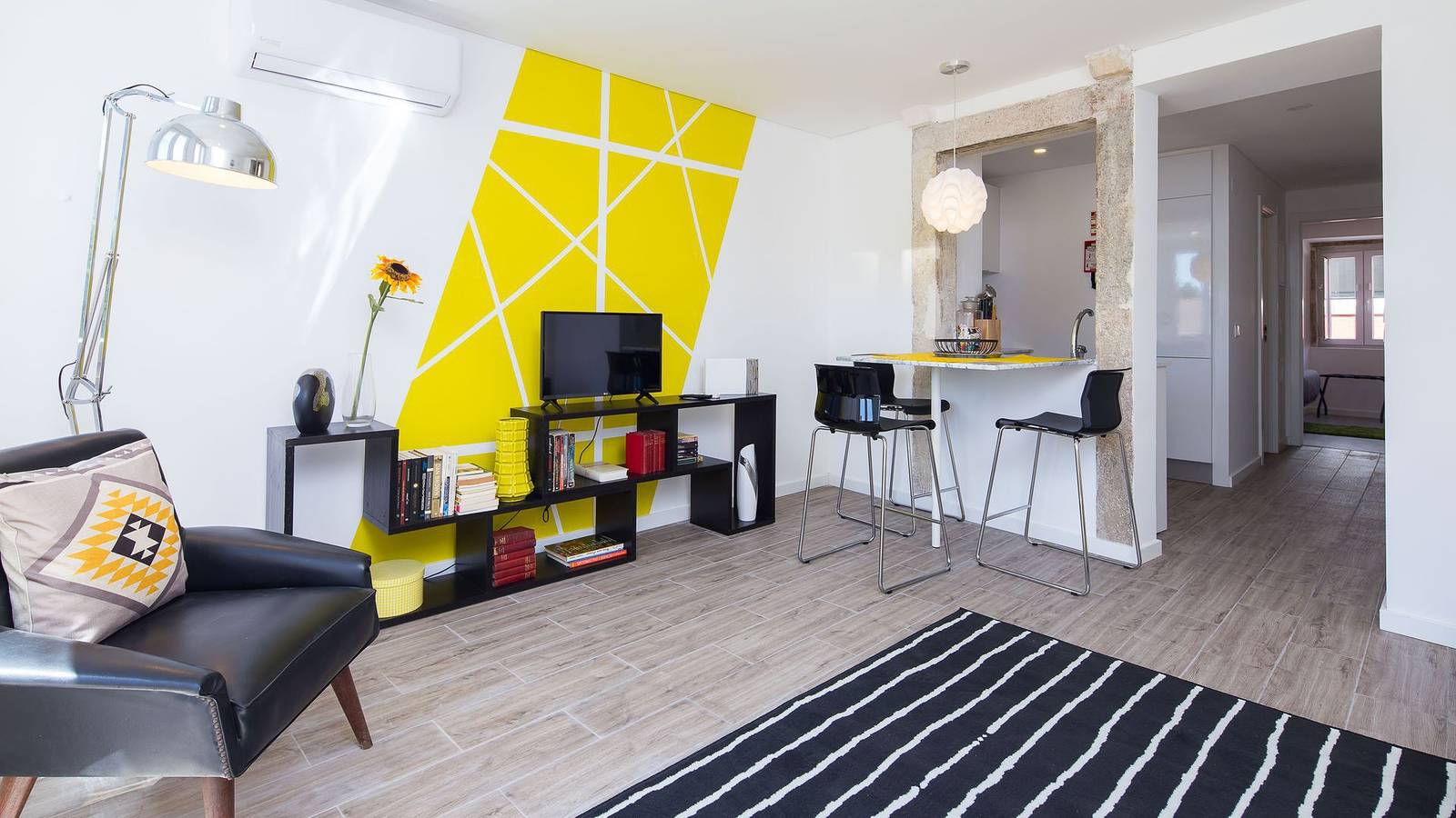 Ganze Wohnung, Ferienwohnung für 4 Personen mit Balkon in Lissabon, Costa de Lisboa