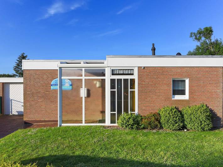 Ferienhaus für 4 Personen, mit Terrasse und Garten in Bensersiel - 2