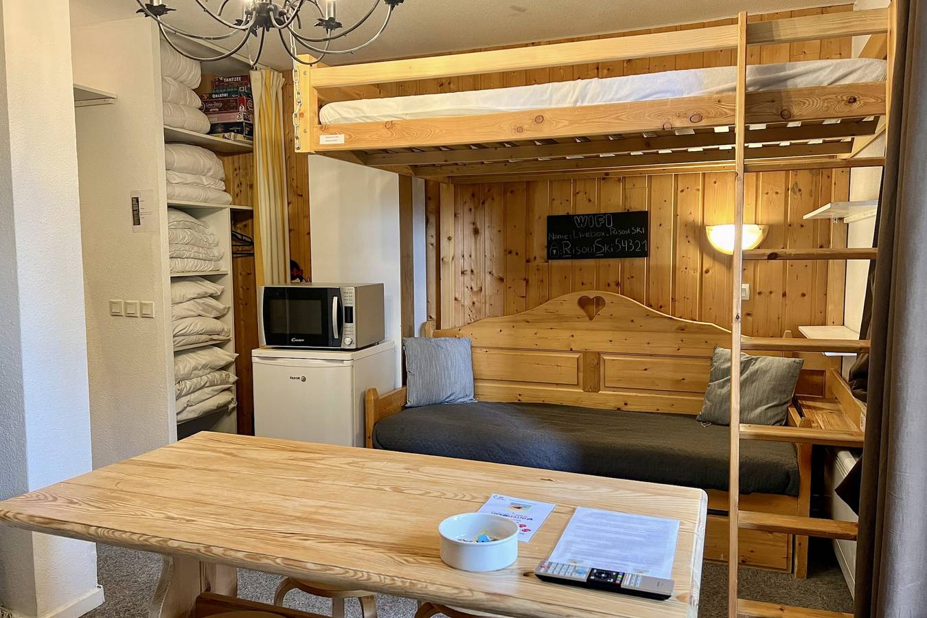 Estudio entero, Estudio para 9 personas con terraza in Station de Risoul, Risoul