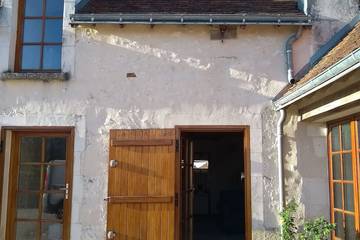 Gîte pour 3 personnes, avec jardin à Charnizay