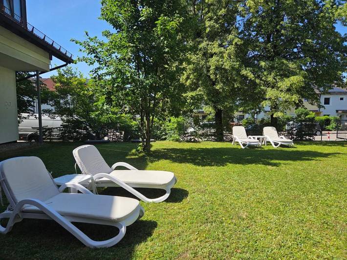 Hotel für 3 Personen, mit Terrasse und Garten sowie Pool und Sauna in München - 2