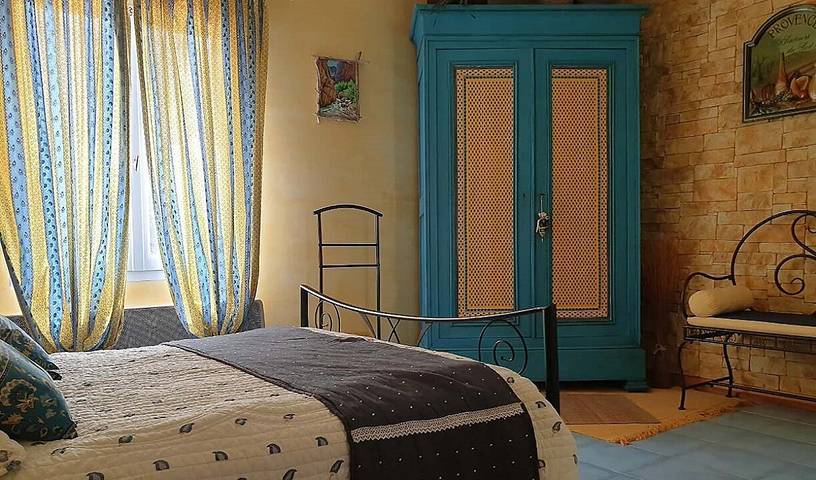 Location de vacances pour 2 personnes, avec piscine et jardin à Montagnac-Montpezat - 4