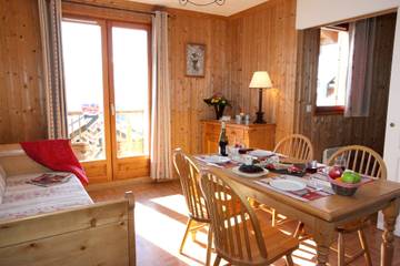 Vacation Rental for 4 Guests in Fontcouverte-la-Toussuire, Saint-Jean-de-Maurienne region, Picture 2