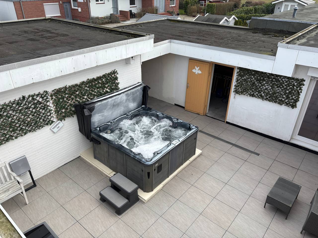 Ganze Wohnung, Ferienwohnung 'Traumhafte 4 Zi Wohnung Am Meer' mit privater Terrasse, privatem Garten und Wlan in Dahme, Ostholstein