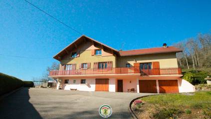 Gîte pour 4 personnes, avec jardin à Miribel-les-Échelles