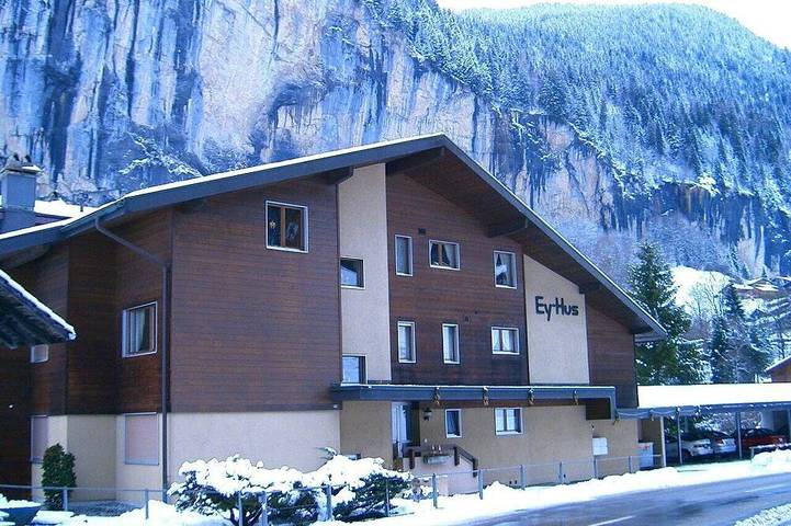 Ferienwohnung für 4 Personen, mit Balkon in Lauterbrunnen