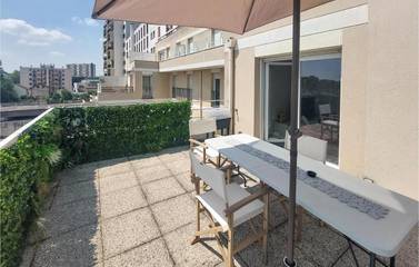 Gîte pour 2 personnes, avec terrasse, animaux acceptés à Épinay-sur-Seine