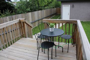 Bed And Breakfasts for 6 Guests in Edmonton, Alberta, Picture 4