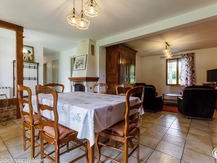 Gîte pour 6 personnes, avec jardin dans Brinon-sur-Beuvron