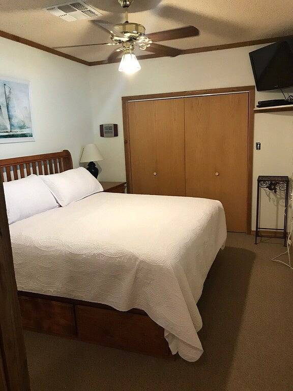 Vacation House for 6 Guests in Possum Kingdom Lake, Palo Pinto County