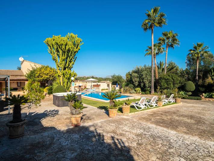 Chalet para 7 personas, con Balcón y Terraza además de Jacuzzi y Jardín en Mallorca - 3