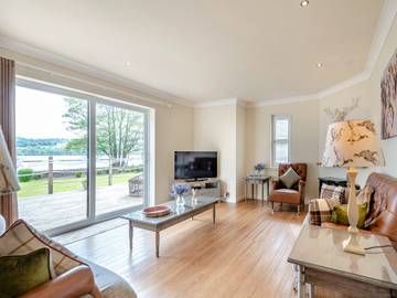 Log Cabin for 6 People in Loch Lomond, West Dunbartonshire, Photo 1
