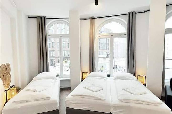 Ganze Wohnung, Stylish Apartment near Binnenalster for up to 8 Guests in Hamburg-Mitte, Hamburg
