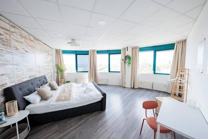 Ferienwohnung für 14 Personen, mit Whirlpool und Balkon in Karlsruhe - 3