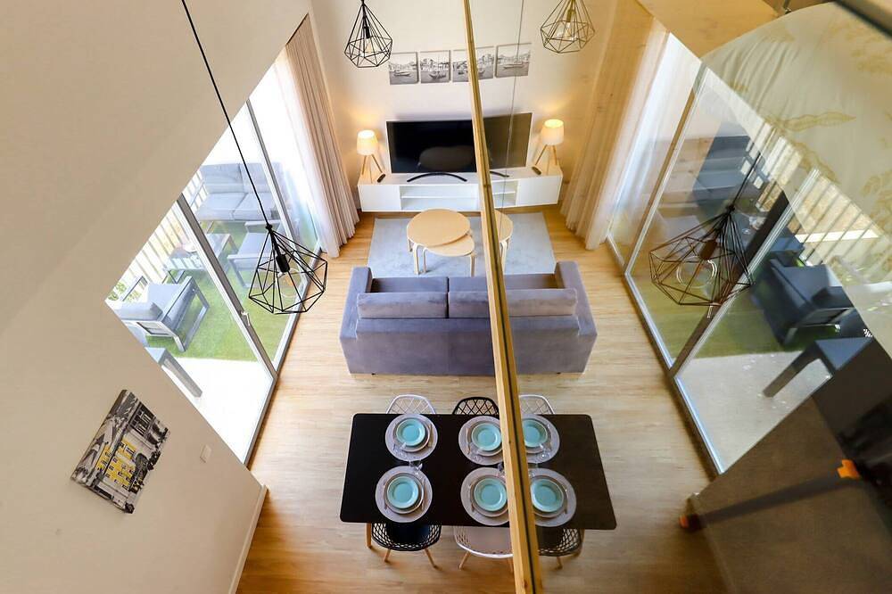 Coutinho's Apartment - City Centre Apt with Balcony, foto 6