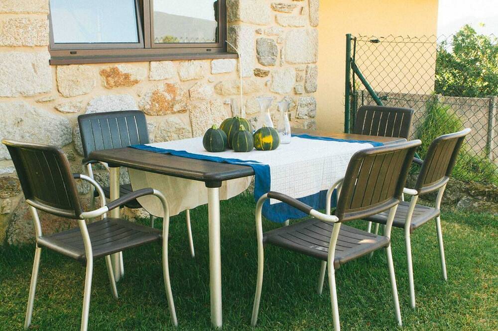 Homerez - Apt with pool in Pontevedra in Redondela, Pontevedra Province