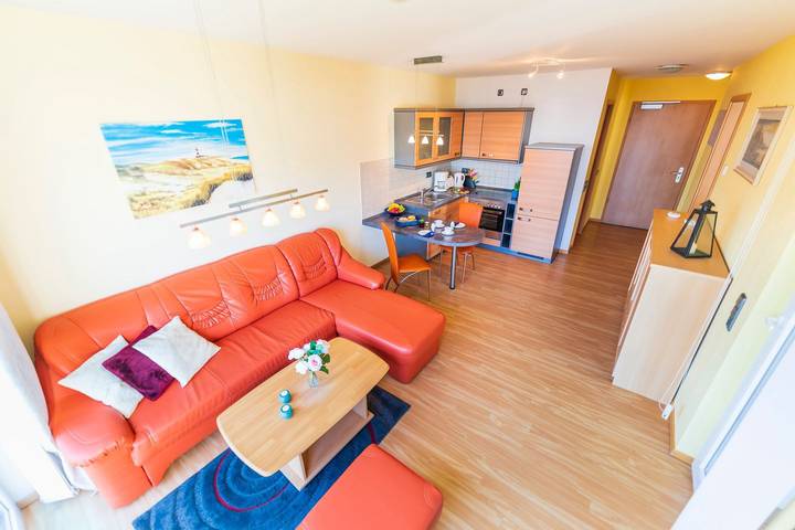 Ganze Wohnung, Meerblick direkt hinter der Düne in Juliusruh in Strandkörbe, Breege