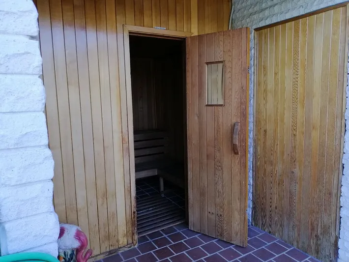 Guesthouse for 6 people, with yard and sauna - 1