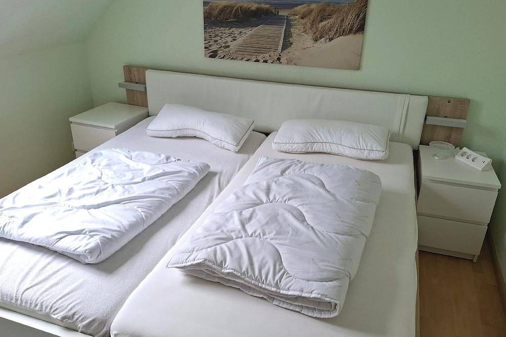 Ganze Wohnung, Ferienwohnung \"Möwennest\" mit Balkonterrasse in Nordenham, Wesermarsch