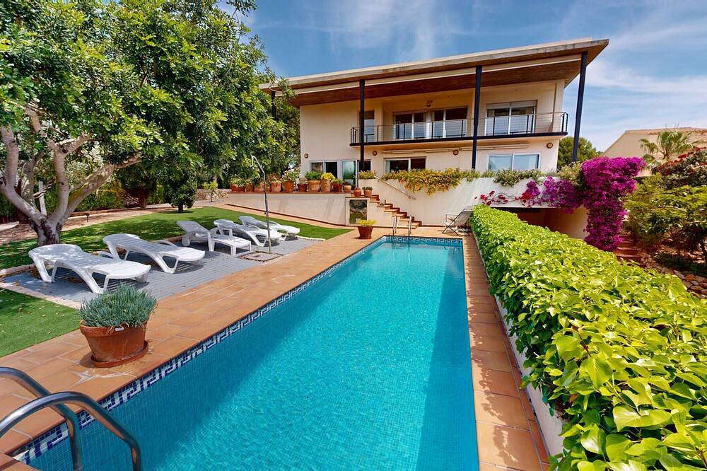Villa pour 10 Personnes dans Terres de l'Èbre, Costa Dorada