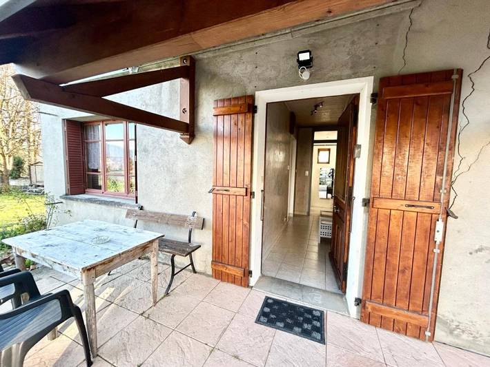 Location de vacances pour 4 personnes, avec Terrasse ainsi que Jardin et Vue à Saint-Jean-de-la-Porte - 2