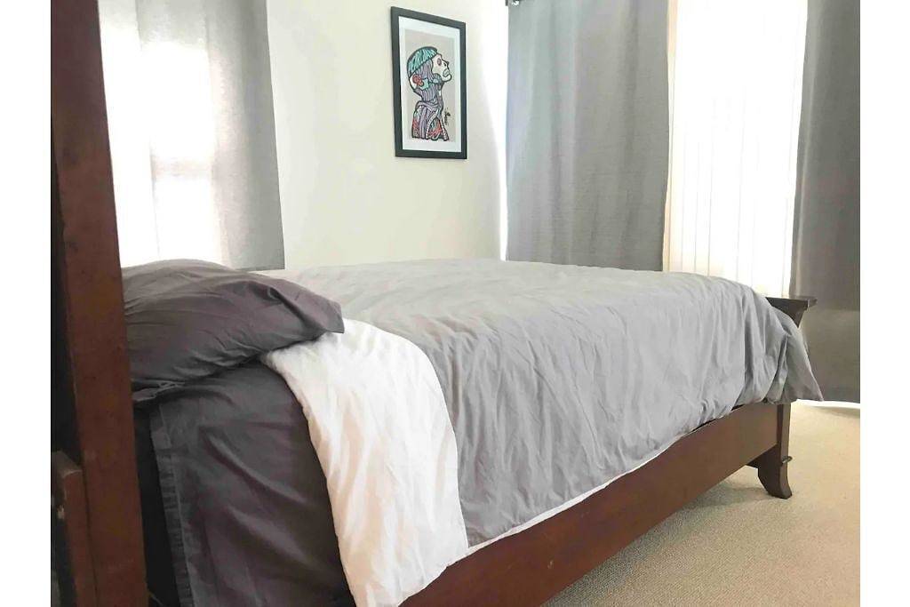 Ganze Wohnung, A Boho Chic Choice with Great Parking in Indianapolis, Indiana