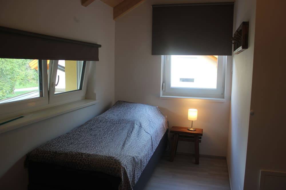 Schönes 8-Pers.-Ferienhaus mit Sauna nur wenige Gehminuten von einem Ski- und Wandergebiet entfernt in Karawanken und Bachergebirge, Marktgemeinde Arnoldstein