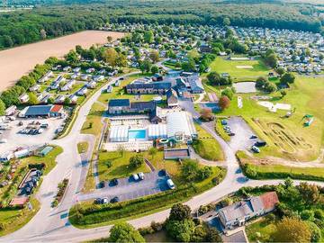 Mobil home pour 6 personnes, avec jacuzzi et bassin pour enfant à Litteau