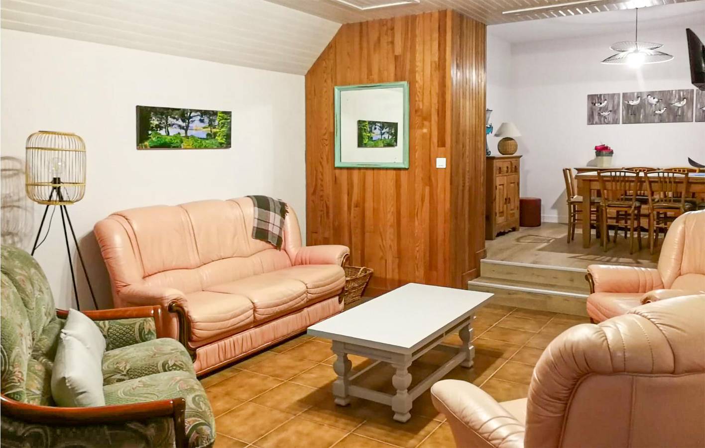 Spacieux appartement avec garage, jardin et Wifi près de Lanleff. in Le Faouët, Cotes-d'Armor