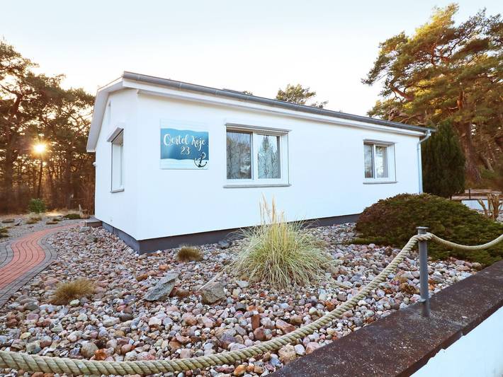 Ferienhaus mit Meerblick für 7 Personen, mit Terrasse und Sauna sowie Garten, kinderfreundlich in Trassenheide