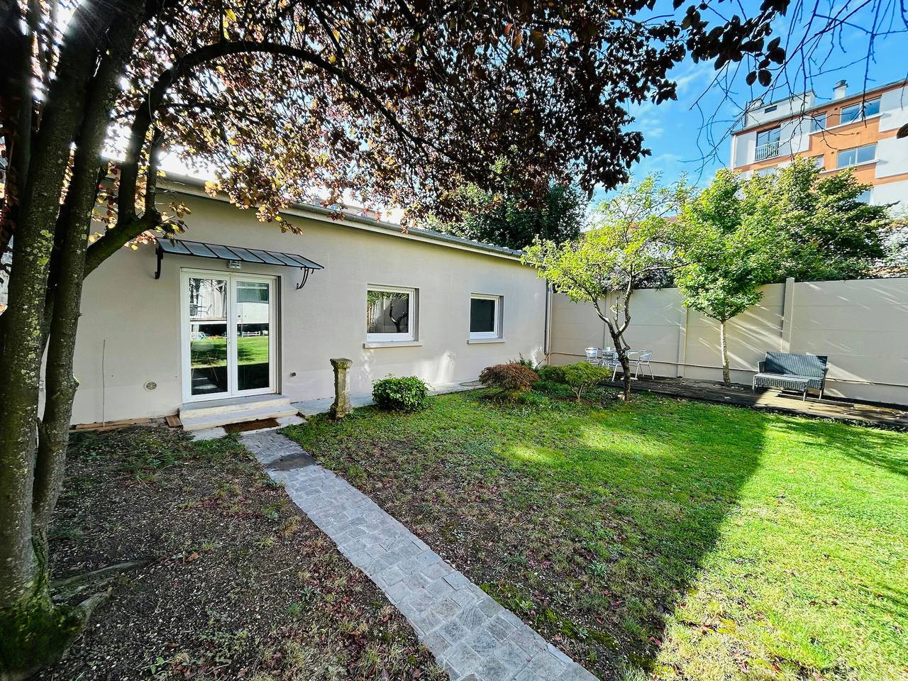 Geheel appartement, Vakantieappartement voor 4 personen met tuin in Reims, Marne