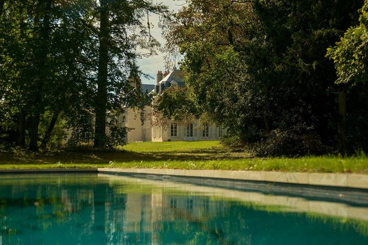 Castello per 47 persone, con Idromassaggio e Piscina nonché Sauna nella Valle della Loira