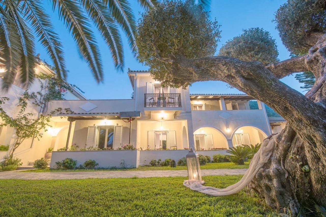 Entire apartment, Villa Phoenix in Keri, Laganas