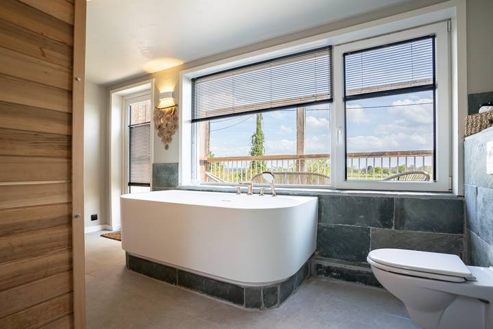 Location de vacances pour 4 personnes, avec sauna ainsi que balcon et vue sur le lac à Lanaken - 4