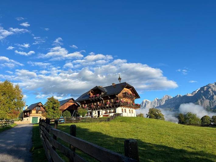 BnB für 2 Personen, mit Balkon und Garten sowie Ausblick in Rohrmoos