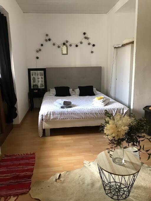 Appartement entier, One-Bedroom Apartment in Boisset-et-Gaujac, Parc national des Cévennes