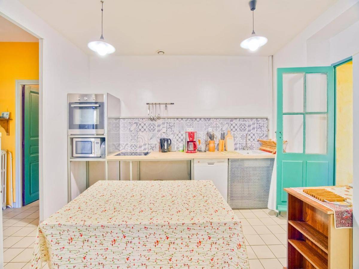 Three-Bedroom Holiday Home in Gorniès, Région de Lodève